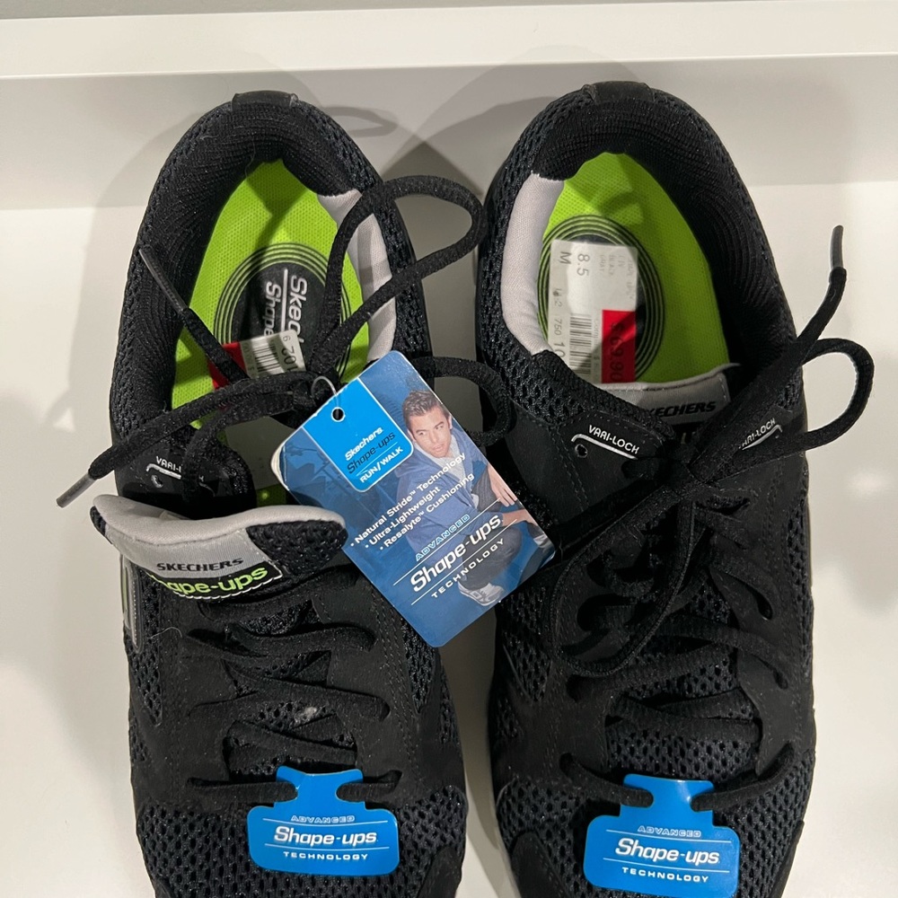 Men’s brand new Shape Ups Skechers, size 8.5